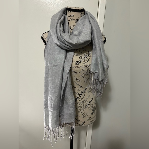 Pashmina Scarf 70% Pashmina & 30% Silk - Picture 1 of 5